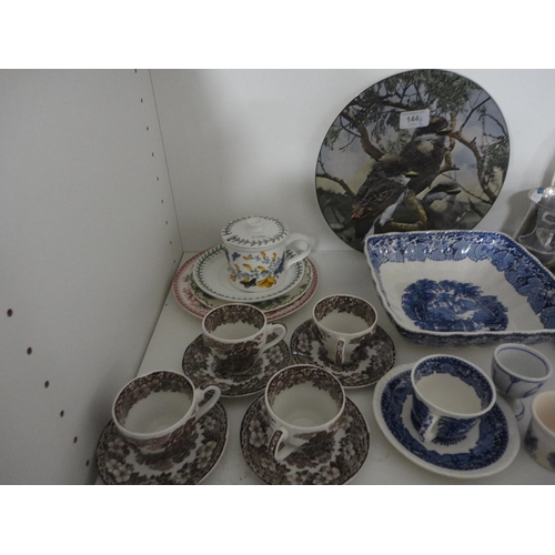 144 - Tankard, painted duck figure, Royal Doulton plate and another plate, Glamis Castle and other prints,... 