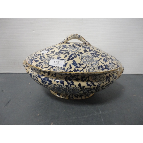 155 - Victorian-style ashet, tureen and matching gravy stand.  (3)