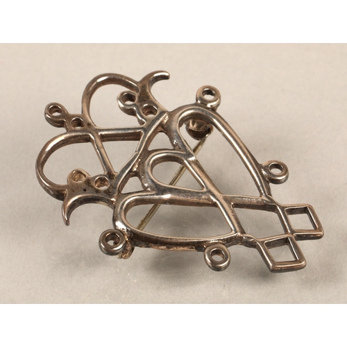 153 - Silver brooch, Edinburgh hallmark, 5.3g