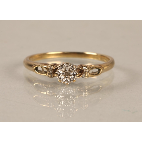 199 - 9K gold band set with diamond chip cluster, gross weight 1.6g, ring size P