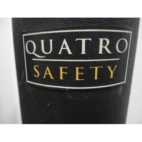 222 - Pair of Quattro safety boots, size 6.