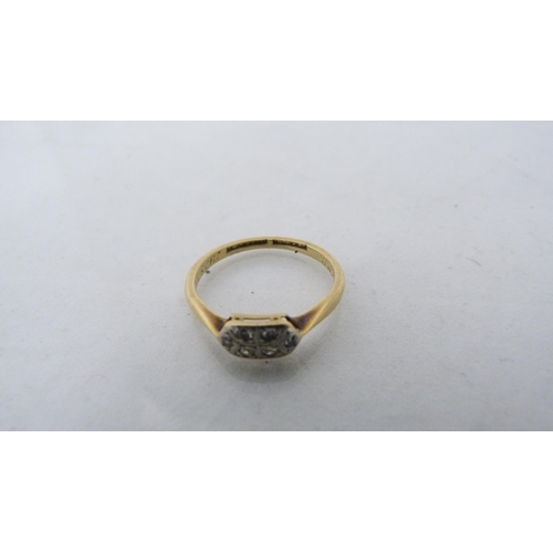 322 - Two 10ct gold ladies' rings, one gem-set, 4g gross. (2)