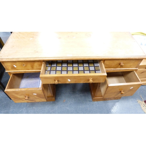 392 - Early 20th century Victorian-style satinwood kneehole desk.