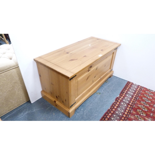 394 - Modern pine blanket box.