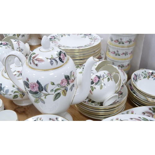 67 - Large collection of Wedgwood 'Hathaway Rose' pattern dinner, tea and coffee wares to include ramekin... 