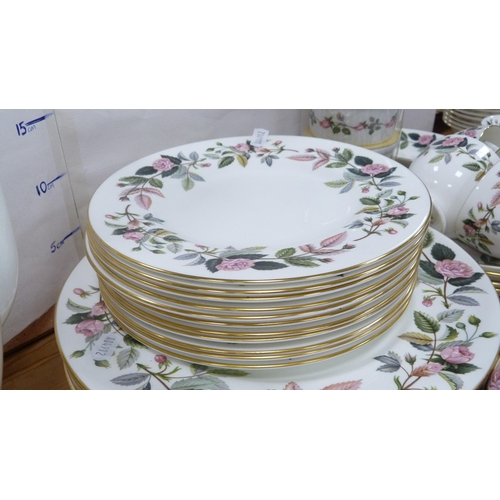 67 - Large collection of Wedgwood 'Hathaway Rose' pattern dinner, tea and coffee wares to include ramekin... 