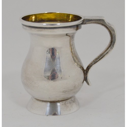 63 - Silver small mug measure of baluster shape, Hamilton & Inches, Edinburgh 1896, 5.5cm, 52g.