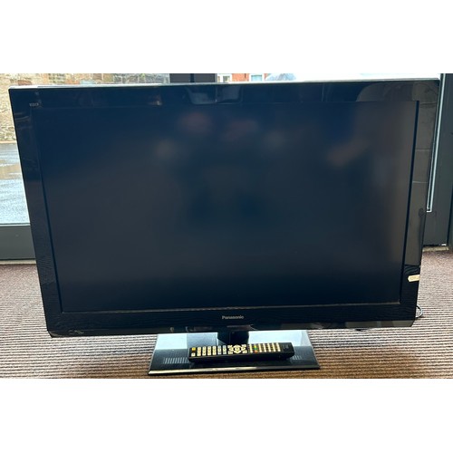 513 - Panasonic flatscreen television 32