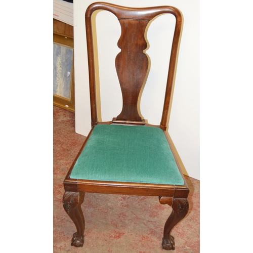 443 - Set of six Chippendale Revival walnut dining chairs, c. early 20th century, each with vase splat, sl... 