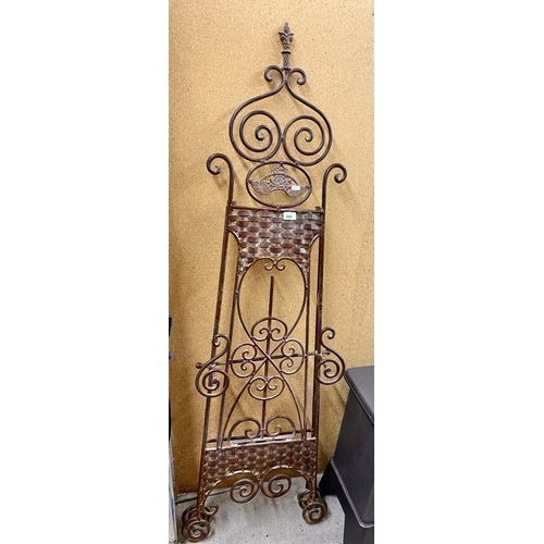 699 - Ornate easel, 159cm high