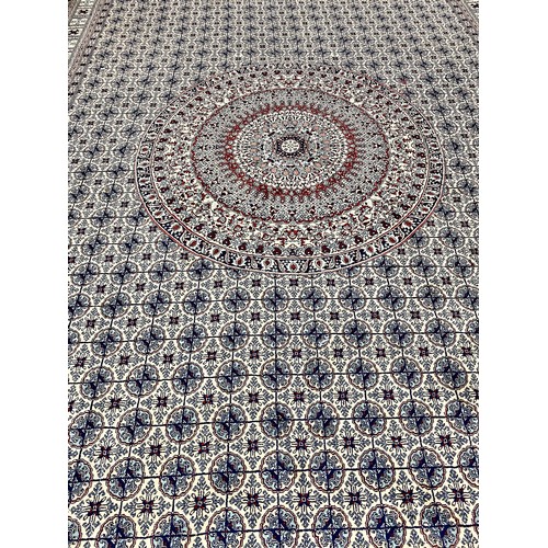 624 - Large Turkish rug, approx. 400cm x 300cm