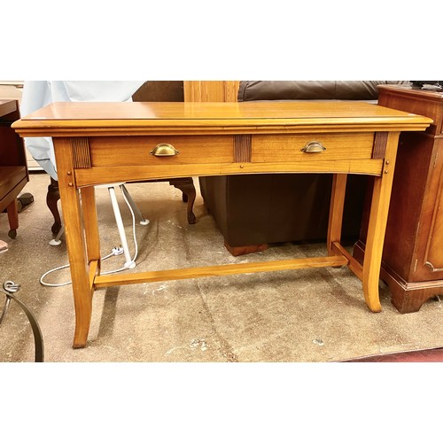 639 - Oak hall table with two fitted drawers, H 82cm, W 134cm, D 45.5cm