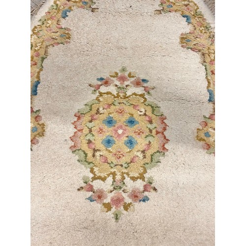 707 - Cream floral oval floor rug