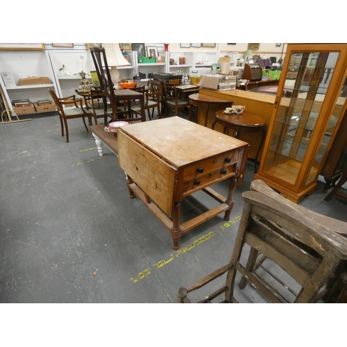 496 - Antique Georgian, drop leaf pine dining table with four drawers.