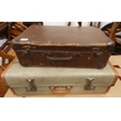 504 - Vintage oak chest of drawers and two vintage suitcases.