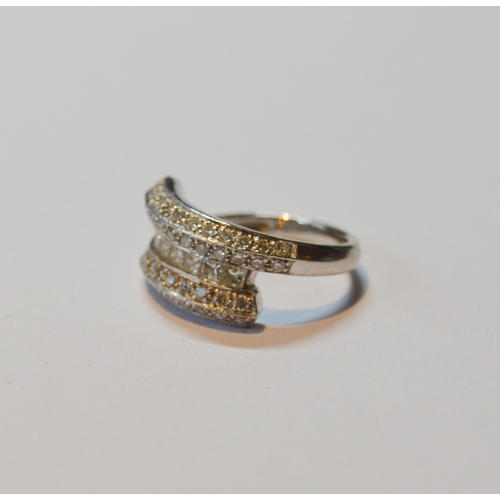 122 - Diamond eternity-style ring with four bands of brilliants and a band of princess-cut brilliants, in ... 