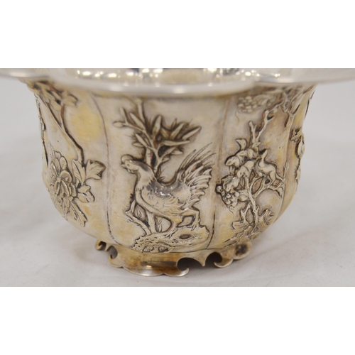 78 - Chinese export silver bowl by Wen Wo, Shanghai, with flaring lotus-shaped rim, the exterior embossed... 