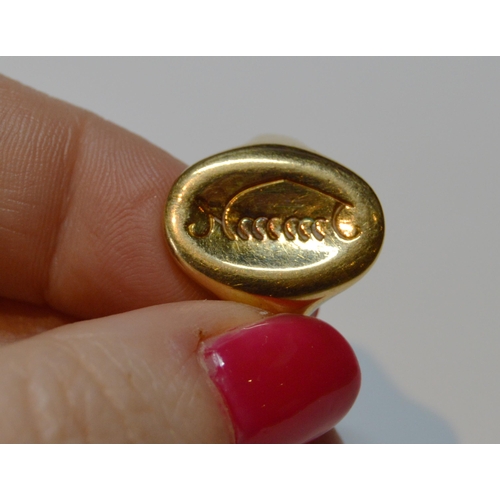 157 - 18ct gold signet ring, 1901, size P, 12.7g gross.