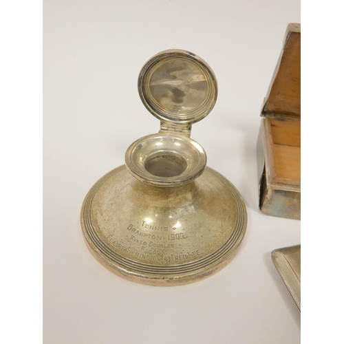 2 - Silver capstan inkwell, a cigarette case and box. (3)