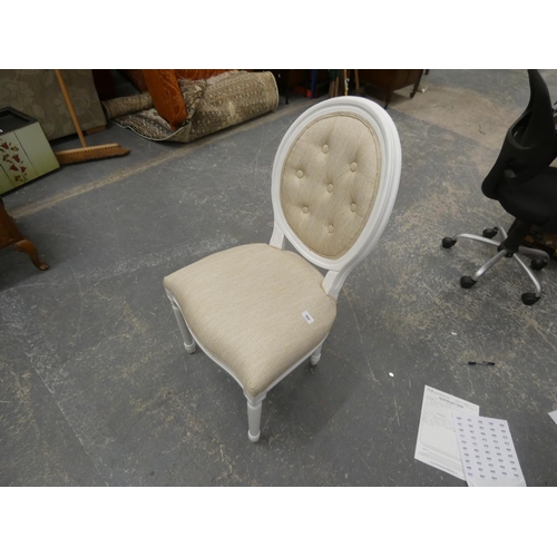 504 - Modern Dunelm dressing table chair.