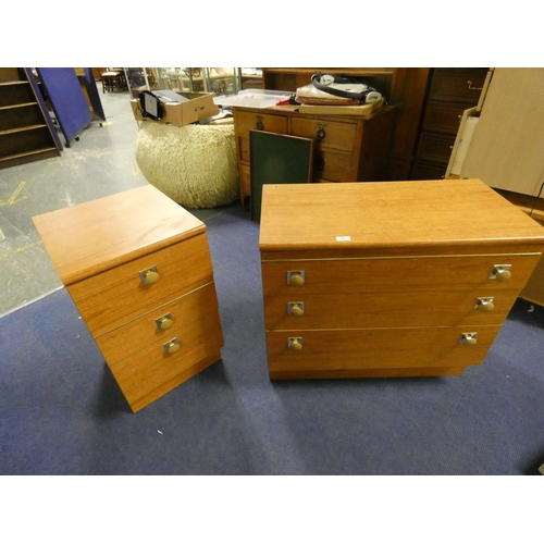 63 - Vintage chest of three drawers and bedside drawers.