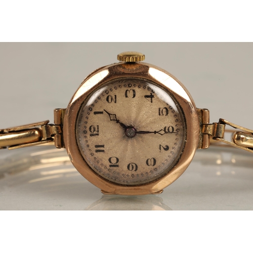 101 - 9ct gold vintage ladies wristwatch, 17g