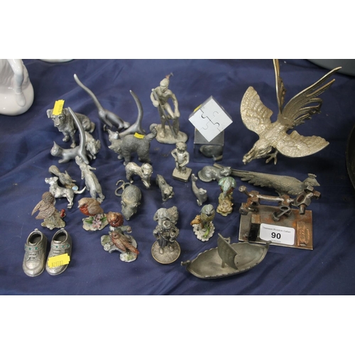 90 - Miniature white metal figurines to include The Boy of Brussels, a Norwegian longship, a robin, a pai... 