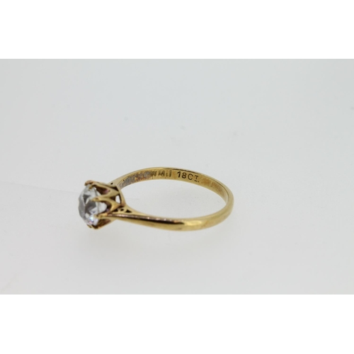 532 - 18ct gold ring set with white stone, size N, 2.6g.