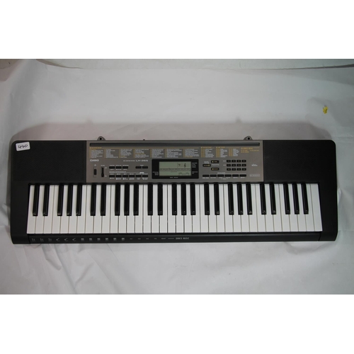 440 - Casio LK-265 electric keyboard.