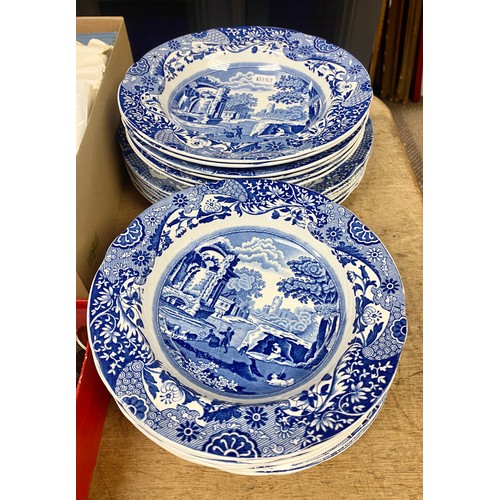 387 - Copeland Spode Italian pattern dinner service.