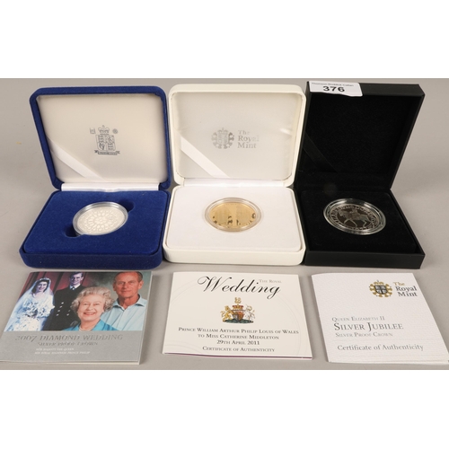 376 - Royal Mint Queen Elizabeth II Silver Jubilee silver proof crown with box and certificate of Authenti... 