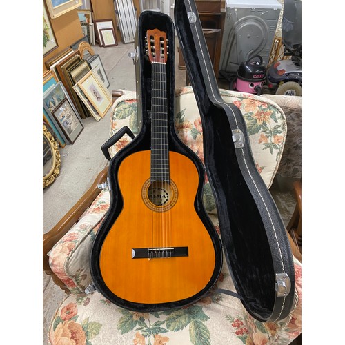 640 - Palma PL50 acoustic guitar, serial number 012370110 12 frets to body, in black hard case