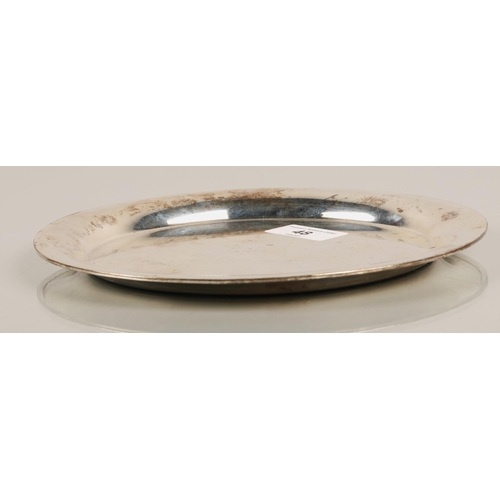 48 - Silver dish, London 1918, 300g, 20.5cm diameter