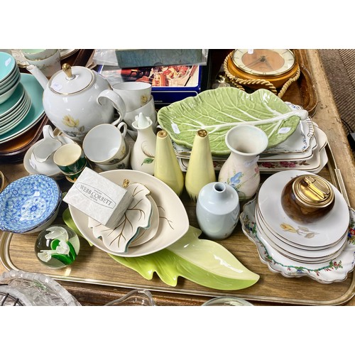 364 - Collection of decorative ceramics to include Carlton ware leaf dishes, part teaset etc