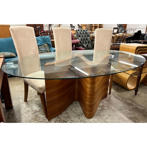 621 - Tom Schneider Contemporary glass topped oval dining table with eight matching cream dining chairs