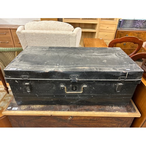 662 - Large vintage travel trunk, H 34cm, W 89cm, D 44cm