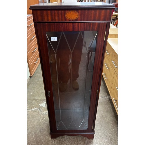 700 - Mahogany glazed display cabinet, 123cm high