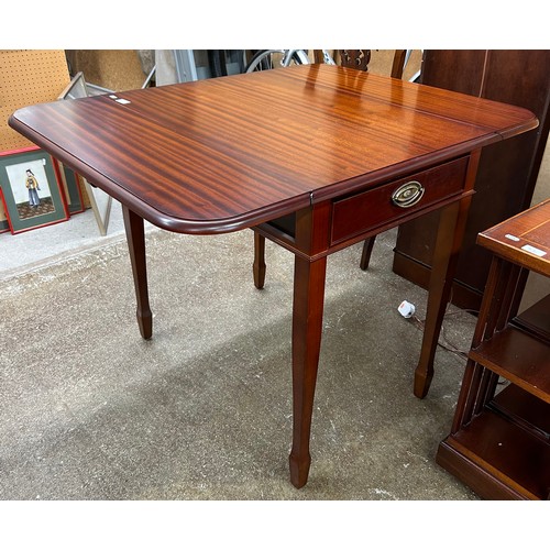 701 - Drop leaf table with fitted drawer, 78cm high