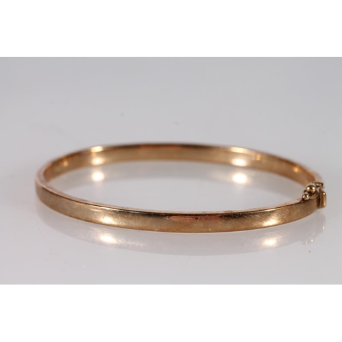 358 - 9ct gold hinged bangle, 6.5g.