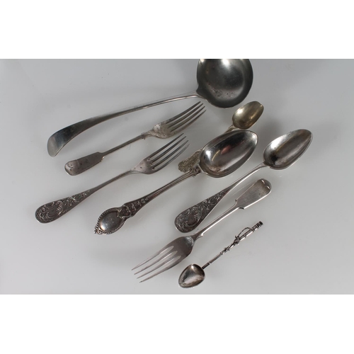 391 - Japanese silver teaspoon together with a selection of silver plated cutlery (qty)