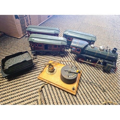 409 - O gauge tin plate electric train set and collection of track