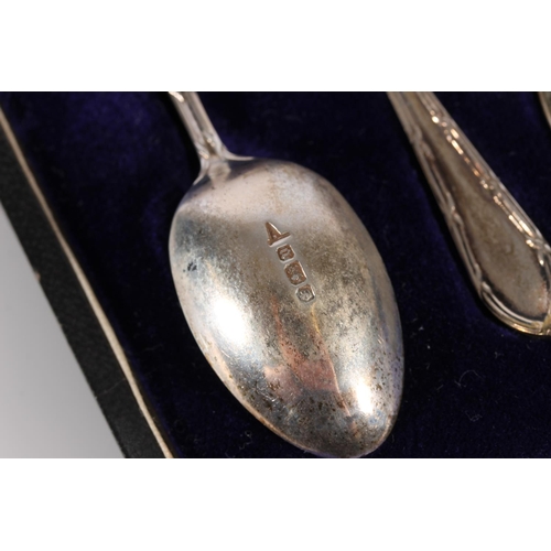 427 - Set of six silver teaspoons with cross design edge by Walker and Hall, Sheffield 19 13, 94g gross, i... 