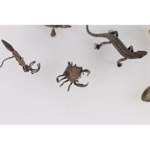 443 - Miniature white metal animal figurines together with a WWI 1914-1915 star, awarded 18322 Pte. W. Tim... 