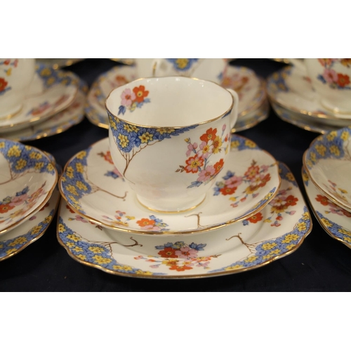 17 - Royal Albert Florette teaset, #749633.