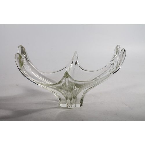 89 - Mid-20th century flared Art Glass bowl, 35cm wide.