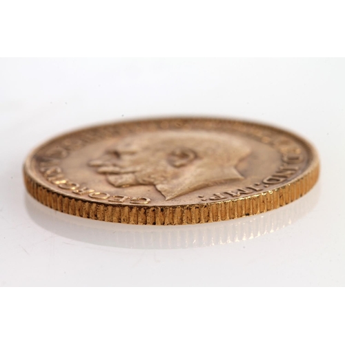 1390 - UNITED KINGDOM King George V (1910-1936) gold sovereign 1913.