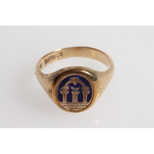 1401 - Masonic interest, a 9ct gold signet ring with blue enamel panel depicting arch, makers mark JHW, rin... 