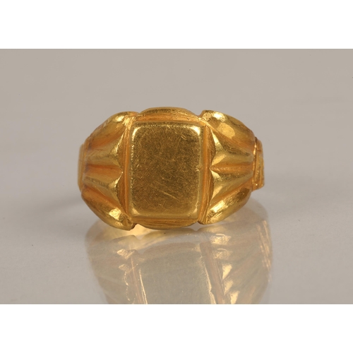 87 - High karat yellow gold signet ring, 6.1g, ring size Q/R