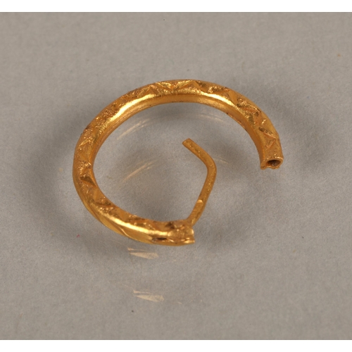 98 - High karat yellow gold single small hoop earring, approx 13mm across, 0.5g