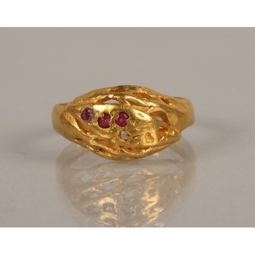 99 - High karat yellow gold ring set with three pink gems, 5g, ring size L